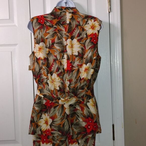August Silk  100% silk  2 pc wrap skirt and blouse set   Sz 6/8  NWT - Picture 7 of 14